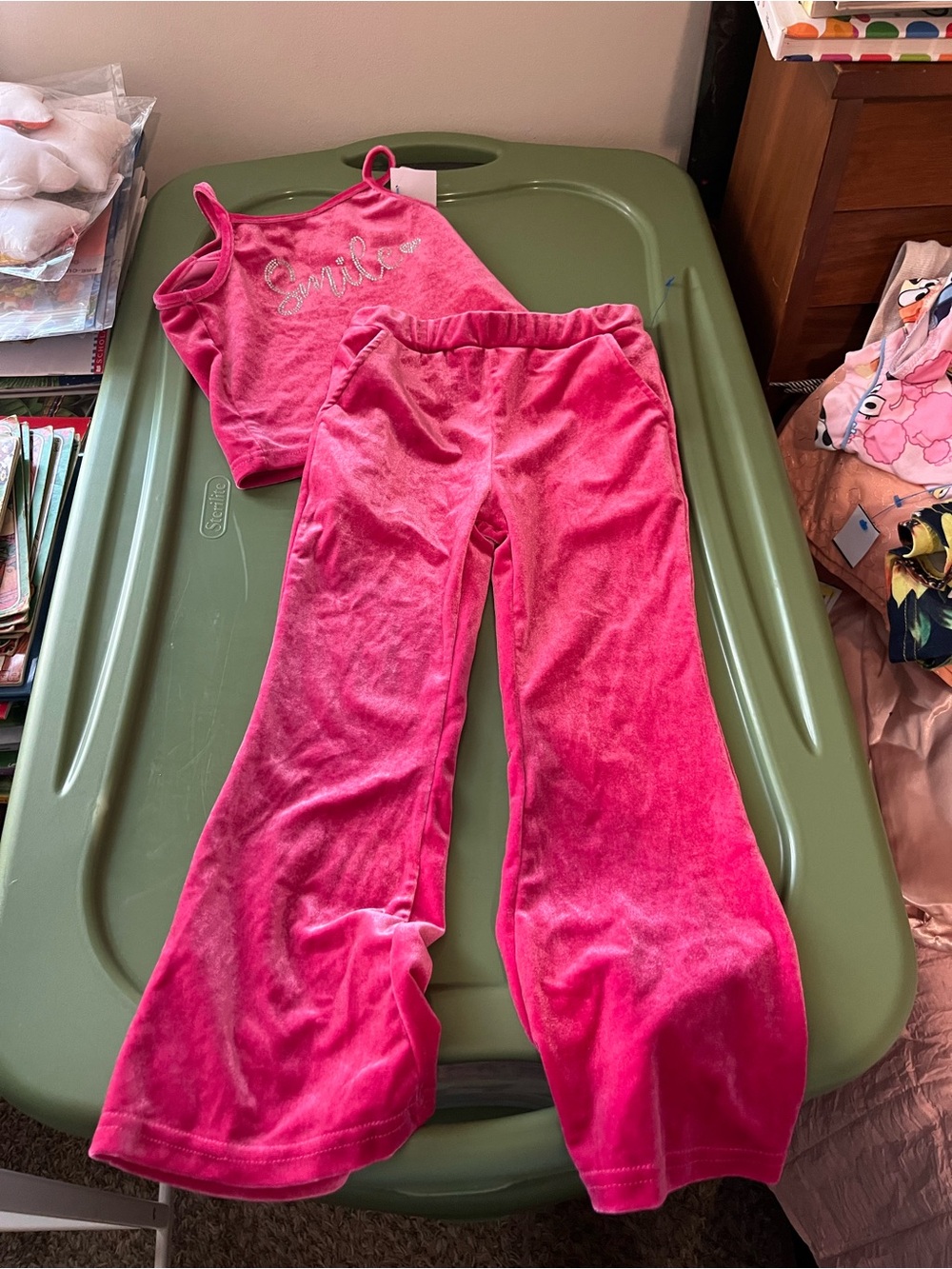 SHEIN Hot Pink Velvet 2-Piece Girls Matching Set